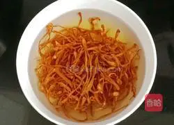 How to make Cordyceps flower and scallop chicken soup Illustration 1