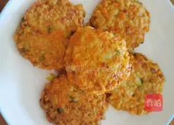 Illustration of how to make carrot and lotus root cake 5