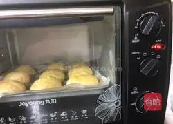 Illustration of how to make crispy snack buns 13