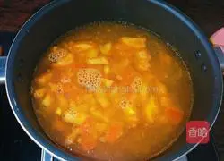 Illustration of how to make tomato and egg drop soup 8