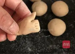Like the illustration of how to make piggy steamed buns 9