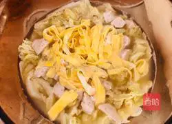 Illustration of how to make cabbage and vermicelli soup 9