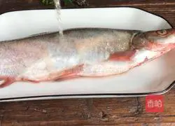 Illustration of how to make steamed white beans with black bean sauce 4