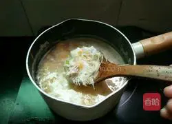 Illustration of how to make tomato, egg and minced meat noodles 10