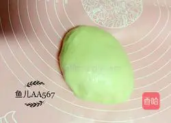 Santa Bread Recipe Illustration 7