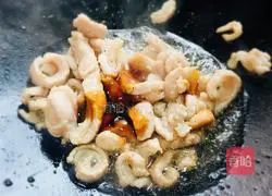 Illustration of how to make fried rice noodles (Cantonese style) 8