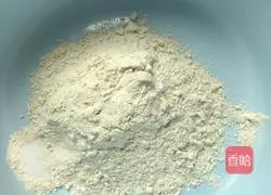 Illustration of how to make whole wheat egg hand-made noodles 1