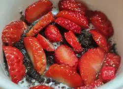 Strawberry Oreo yogurt recipe 4
