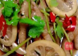 Illustration of how to make passion fruit and lemon soaked claws 1