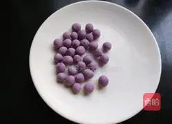 Illustration of how to make pearl rice wine dumplings for Lantern Festival 5