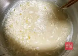 Illustration of how to make chicken ramen low-fat meal 4