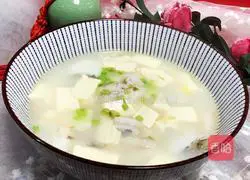 Illustration of how to make dragon head fish tofu soup 12