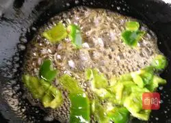 Illustration of how to make braised noodles with tomatoes and eggs 3