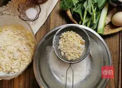 Illustration of how to make scallop, fungus, vegetable and egg pimple soup 4