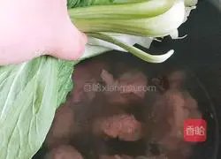 Illustration of how to make rapeseed bone soup 6