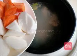 Illustration of how to make carrot, yam and pork ribs soup 11
