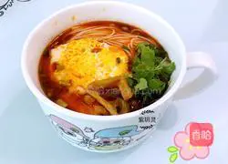 Illustration of how to make spicy and sour egg noodle soup 8