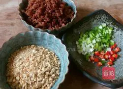 Illustration of how to make Yibin noodles 4