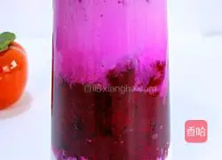 Illustration of how to make dragon fruit milkshake 10