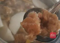 Illustration of making white radish broth 4