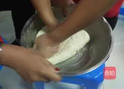 Illustration of how to make fried dough sticks 3