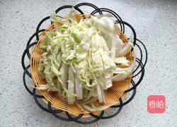 Illustration of how to make cabbage pimple soup 3