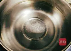 Illustration of how to make banana and pomegranate forget-me-nots 3