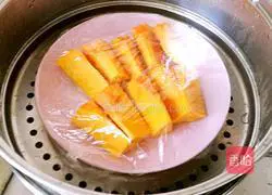 Illustration of how to make mini colorful steamed buns 2