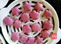 Illustration of how to make purple sweet potato and milk-flavored floret steamed buns 11