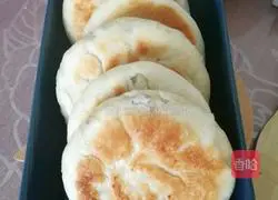 Cheese bean paste cake Practice illustration 13