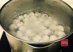 Illustration of making fish balls 9