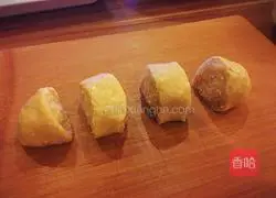 Handmade snacks - Illustration of how to make peanut flavored crispy strips 11