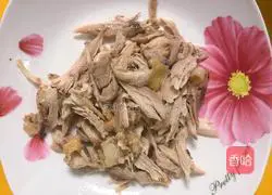 Illustration of how to make cold chicken shredded rice noodles 10