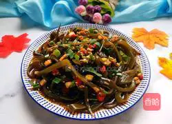 Illustration of how to make cold kelp shreds 1