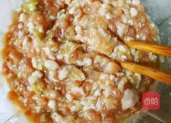 Illustration of how to make winter melon meatballs in water 7