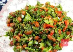 Illustration of how to mix toon sprouts with peanuts 5