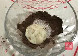 Illustration of how to make mushroom and bean paste buns 8