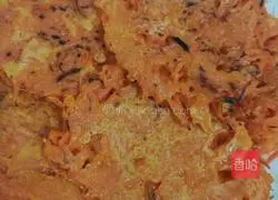 Illustration of how to make shredded carrot cake 5