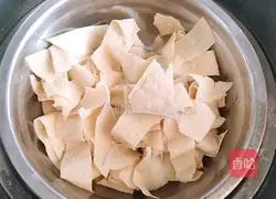 Illustration of how to make spicy protein meat 2