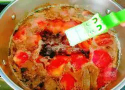 Big Foot Fungus Tomato Beef Bone Soup Recipe Illustration 11