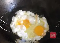 Illustration of how to make scissor noodles ✂️10