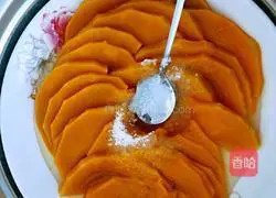 Illustration of how to make pumpkin steamed buns 4