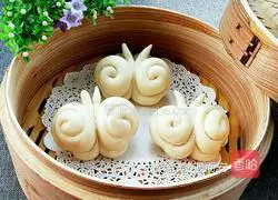 How to make milky butterfly steamed buns Illustration 17