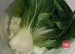 Illustration of how to make mushroom and rapeseed noodles 3