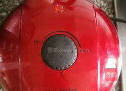 Illustration of how to make spinach juice egg rolls 8