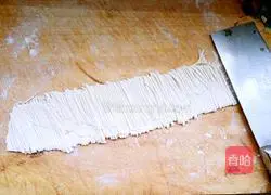 Illustration of how to make beef noodles 11