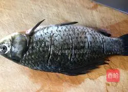 Milk white crucian carp soup recipe 1