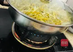 Illustration of how to make grapefruit sauce 6