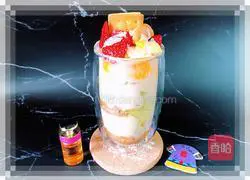 Illustration of how to make fruit yogurt wood bran cup 12