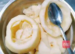 Illustration of how to make steamed pears with Fritillaria fritillaris 2